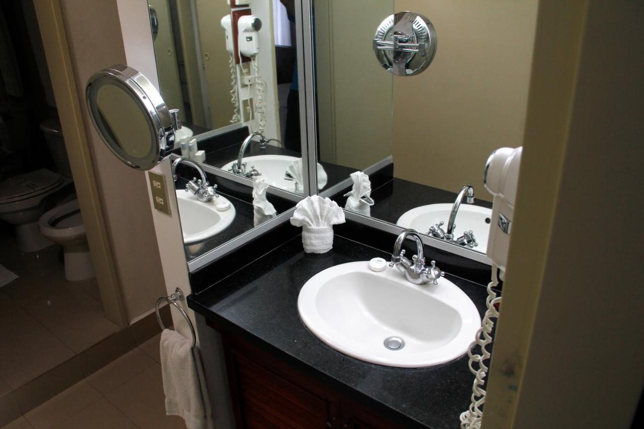 Hotel Altamira Suites Caracas Eksteriør bilde